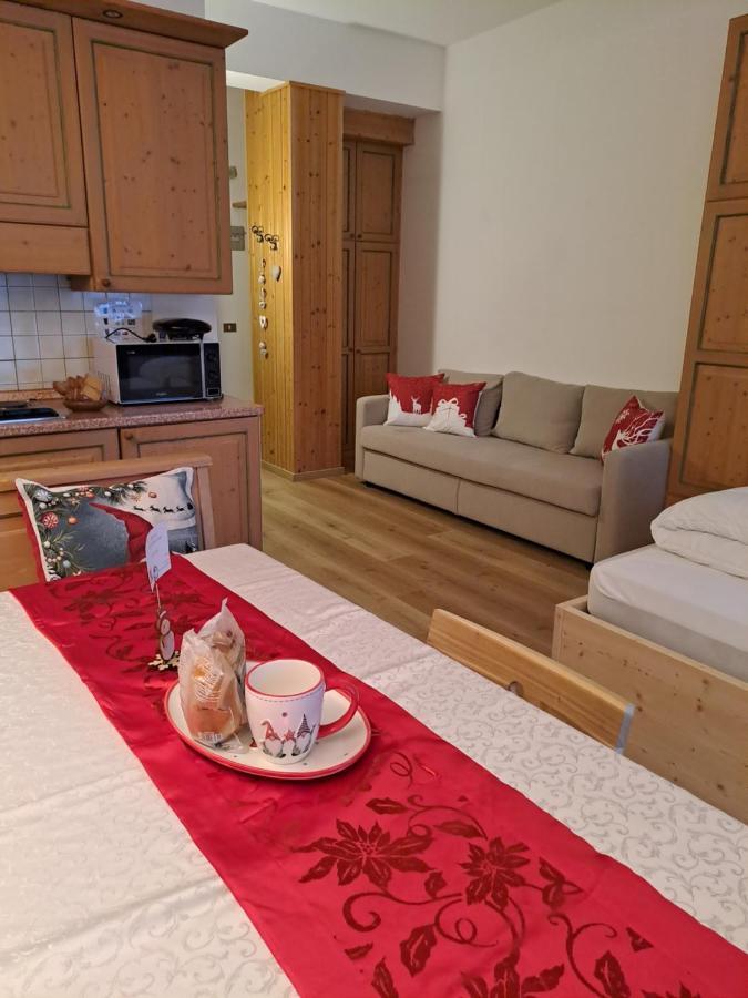 La Casa Degli Gnomi Leilighet Falcade Eksteriør bilde
