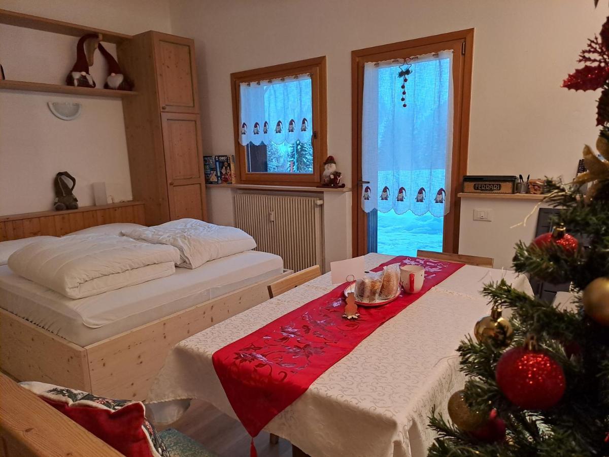 La Casa Degli Gnomi Leilighet Falcade Eksteriør bilde